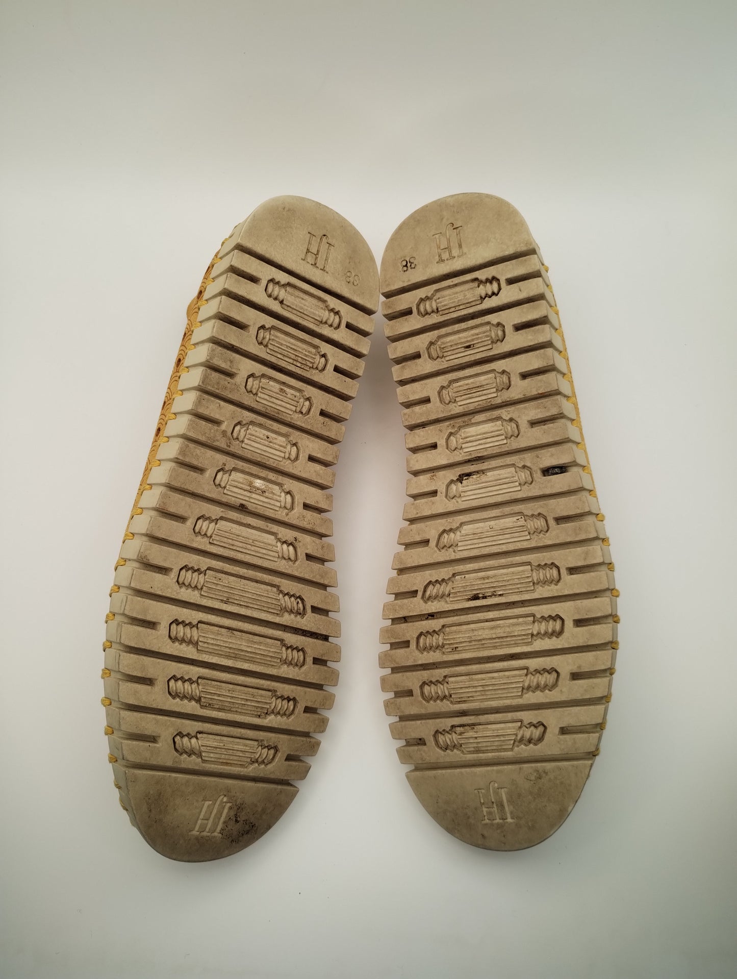 Ilse Jacobsen Hornback Tulip Mustard Perforated Slip On Shoes Size 38